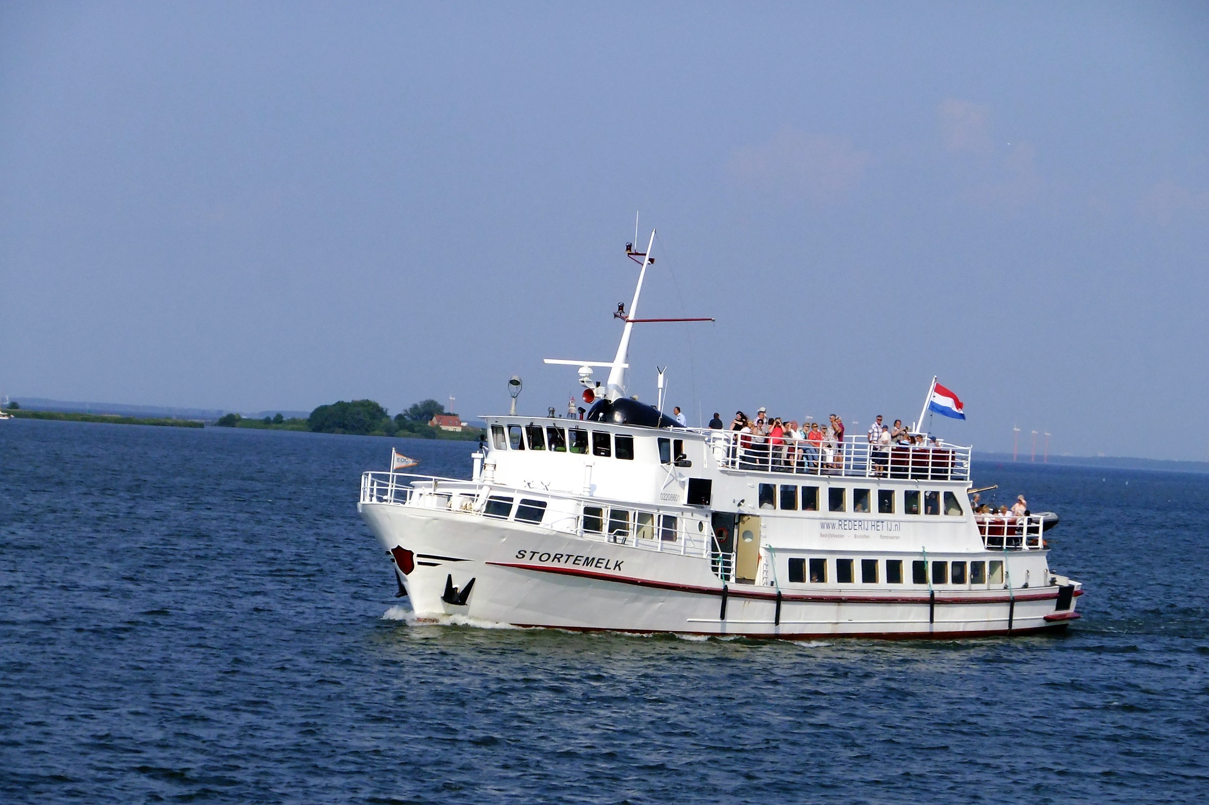 Stortemelk bij vuurtoreneiland